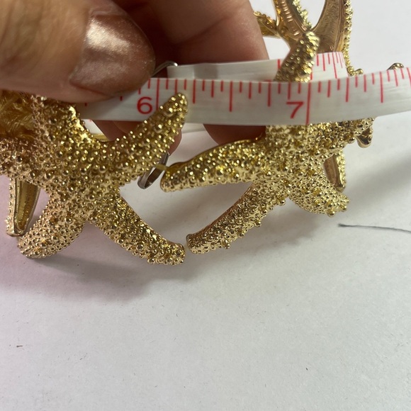 Starfish Gold Tone Bracelet Textured Stretch Wide Chunky Unique Statement Piece - Picture 5 of 5